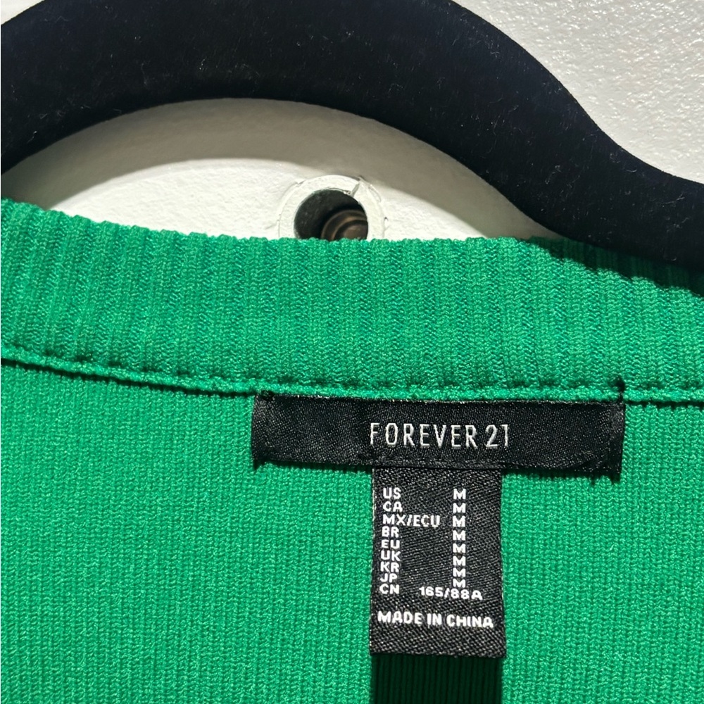 Forever 21 Vibrant Green Knit Top - Picture 2 of 5